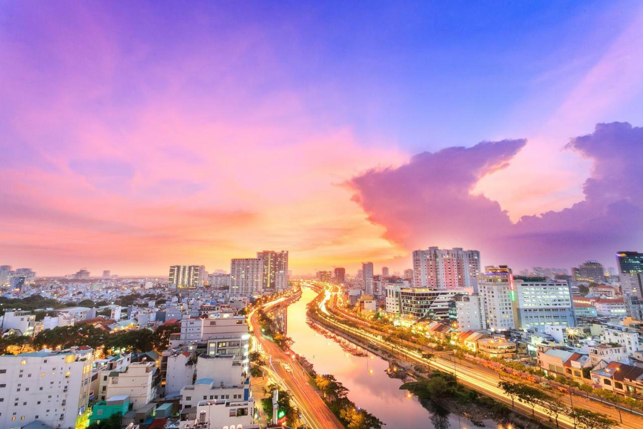 Spacious Saigon - Infinity Pool Signature Ho-Chi-Minh-Stadt Exterior foto