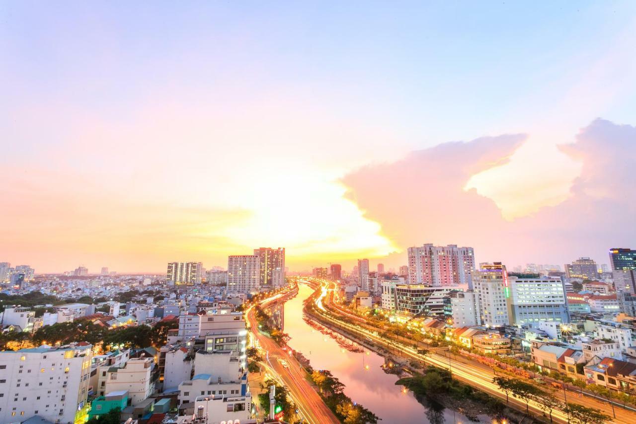 Spacious Saigon - Infinity Pool Signature Ho-Chi-Minh-Stadt Exterior foto